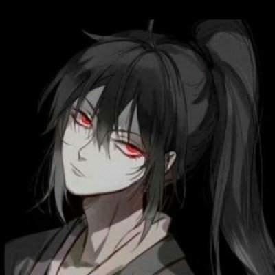蟒蛇吞鸡后被卡鸡笼